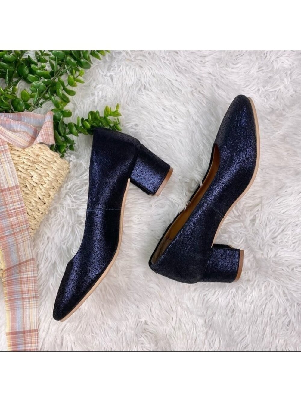 Enjoiya eleganza navy metallic shimmery closed toe pumps heels size 38/7.5
